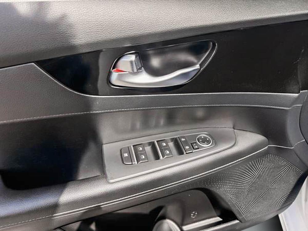 Kia Forte EX 2019 d&rsquo;occasion à vendre - 14