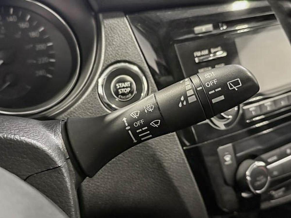 Nissan Qashqai SV 2017 d&rsquo;occasion à vendre - 24
