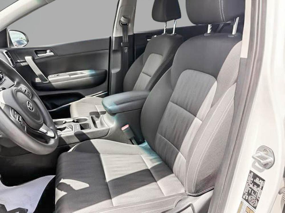 Kia Sportage LX FWD 2019 d&rsquo;occasion à vendre - 16