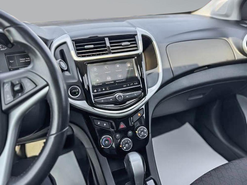 Chevrolet Sonic LT 2018 d&rsquo;occasion à vendre - 14