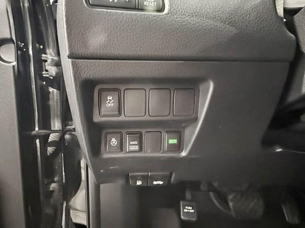 Nissan Qashqai SV 2017 d&rsquo;occasion à vendre - 17