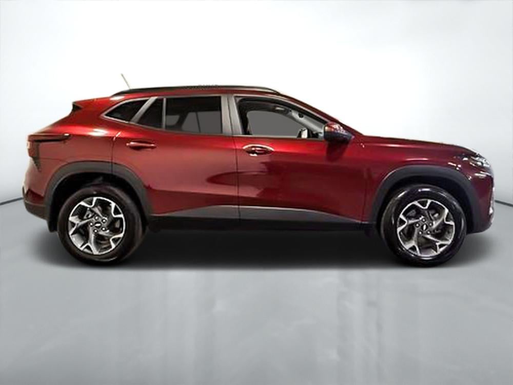 Chevrolet Trax LT 2024 — photo 2