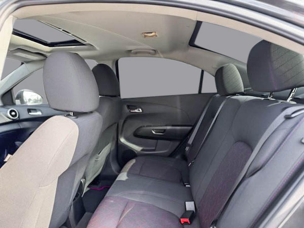 Chevrolet Sonic LT 2018 d&rsquo;occasion à vendre - 9