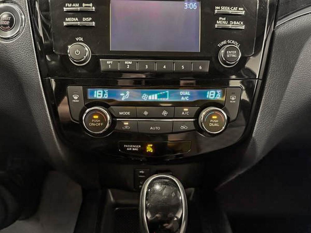 Nissan Qashqai SV 2017 d&rsquo;occasion à vendre - 29