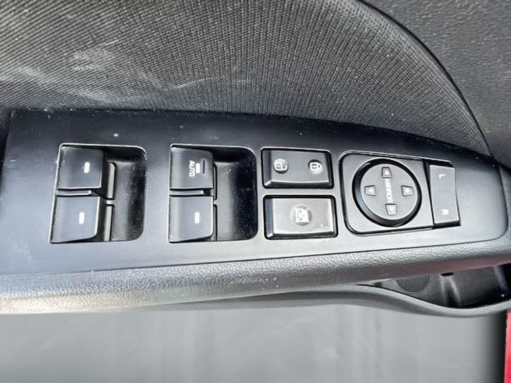 Hyundai Elantra preferred 2020 d&rsquo;occasion à vendre - 8