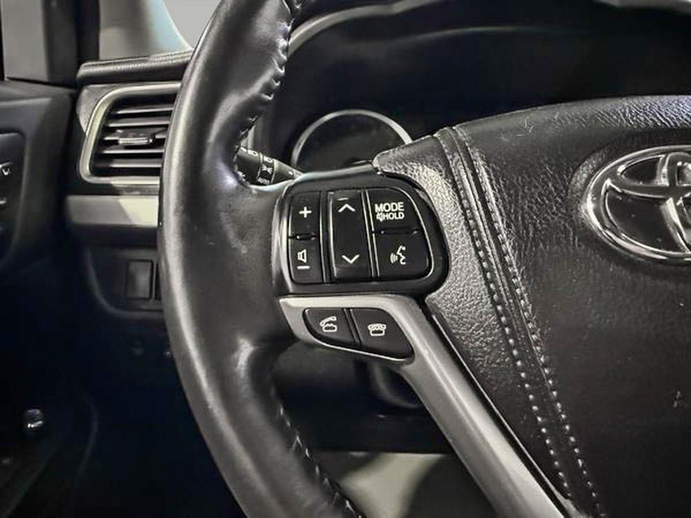 Toyota Highlander LIMITED 2014 d&rsquo;occasion à vendre - 21