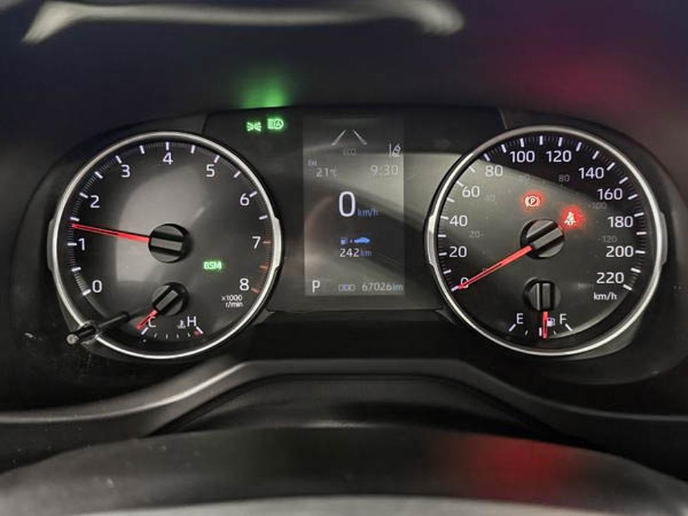 Toyota RAV4 xle 2021 d&rsquo;occasion à vendre - 26