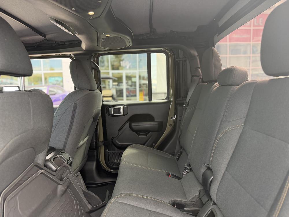 Jeep Gladiator Sport s 2026 d&rsquo;occasion à vendre - 11