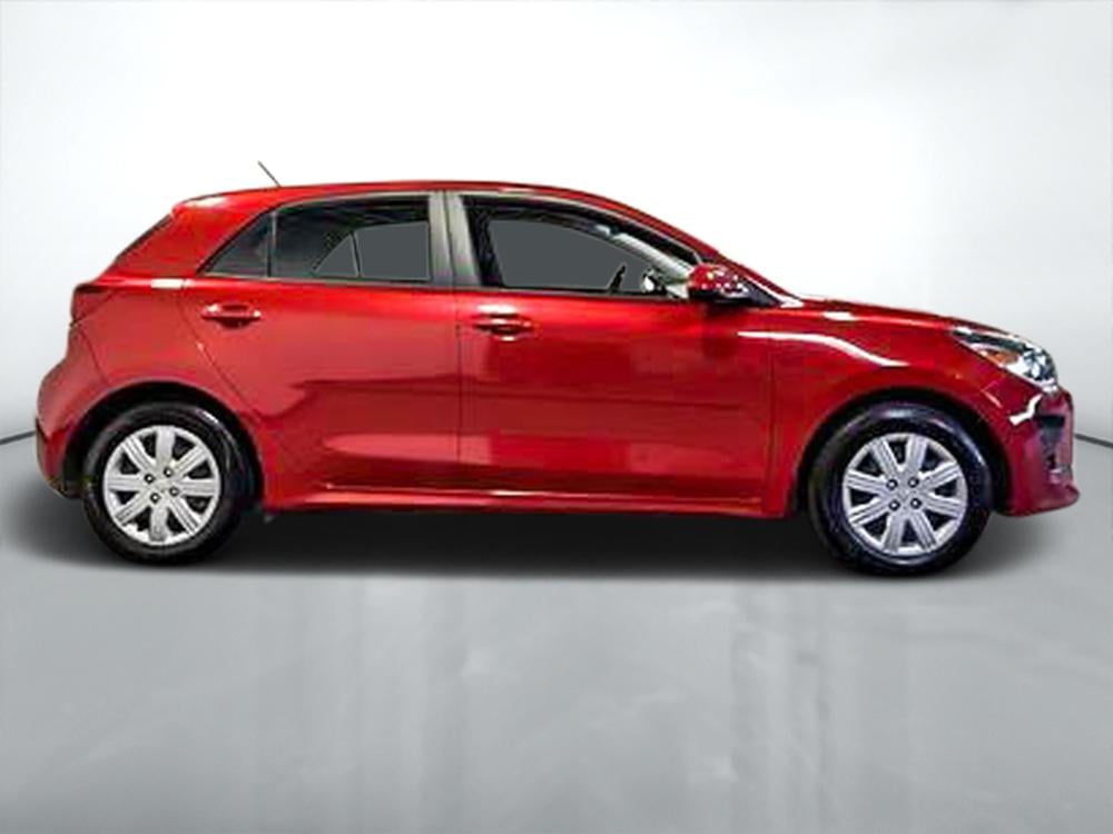 Kia Rio 5 portes 2022 Rouge usage à vendre Kia Rio 5 portes 2022 Rouge usage à vendre