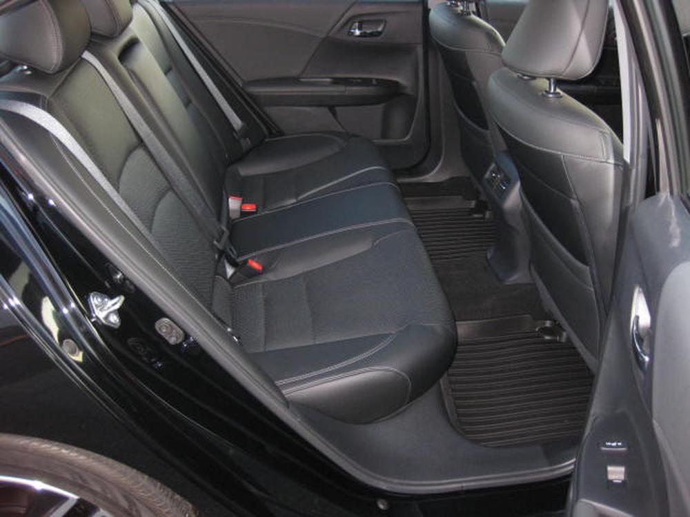 Honda Accord Sedan 2017 Noir usage à vendre Honda Accord Sedan 2017 Noir usage à vendre