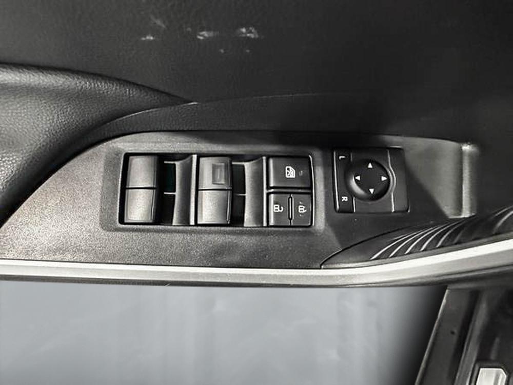 Toyota RAV4 xle 2021 d&rsquo;occasion à vendre - 16