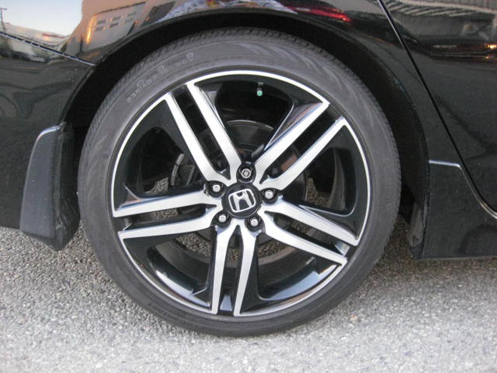 Honda Accord Sedan 2017 Noir usage à vendre Honda Accord Sedan 2017 Noir usage à vendre