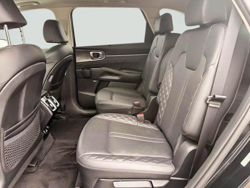 Kia Sorento SX 2023 d&rsquo;occasion à vendre - 33