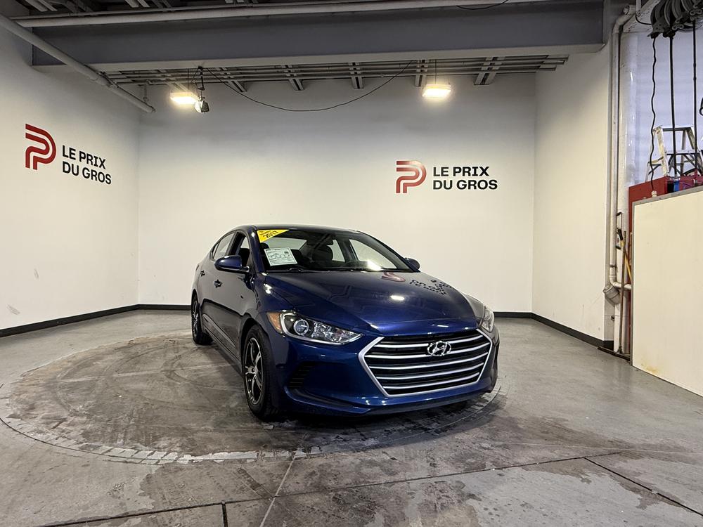 Hyundai Elantra LE
