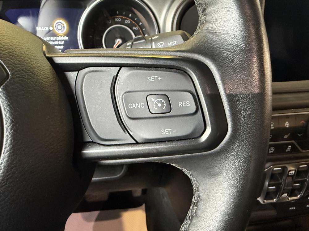 Jeep Wrangler 2023 Blanc usage à vendre Jeep Wrangler 2023 Blanc usage à vendre
