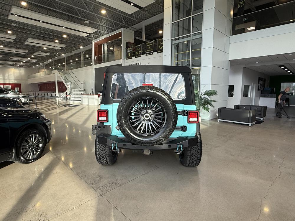 Jeep Wrangler 2023 Blanc usage à vendre Jeep Wrangler 2023 Blanc usage à vendre