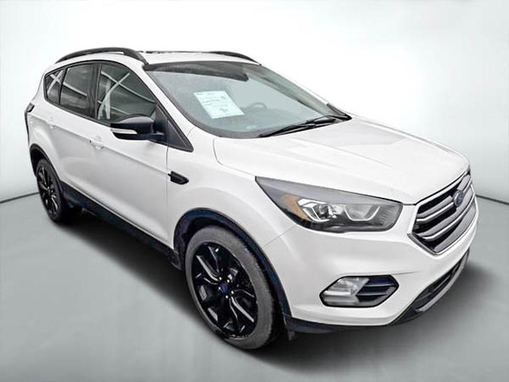 Ford Escape TITANIUM AWD 2017 d&rsquo;occasion à vendre