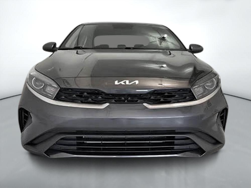 Kia Forte LX 2023 d&rsquo;occasion à vendre - 2