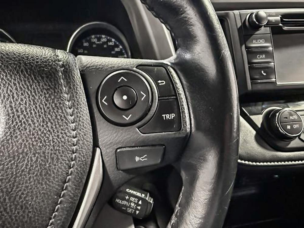 Toyota RAV4 xle 2018 d&rsquo;occasion à vendre - 22