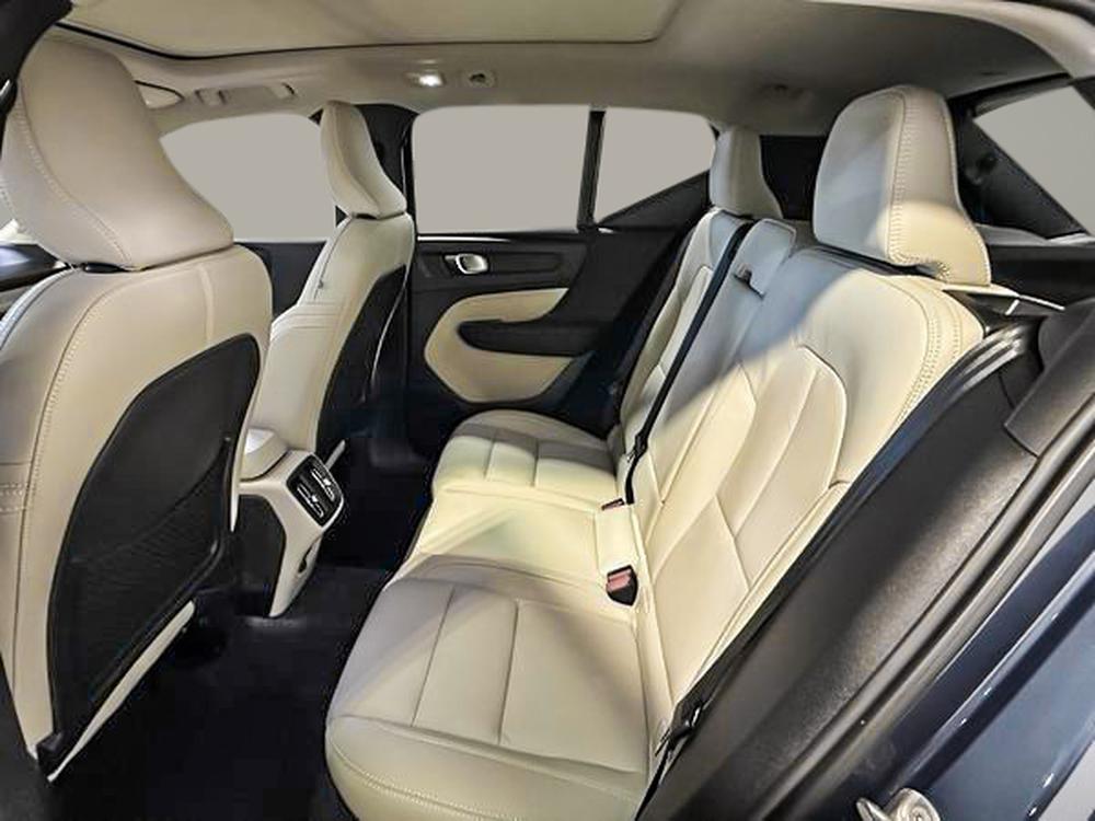 Volvo XC40 B5 PLUS DARK THEME 2026 d&rsquo;occasion à vendre - 30