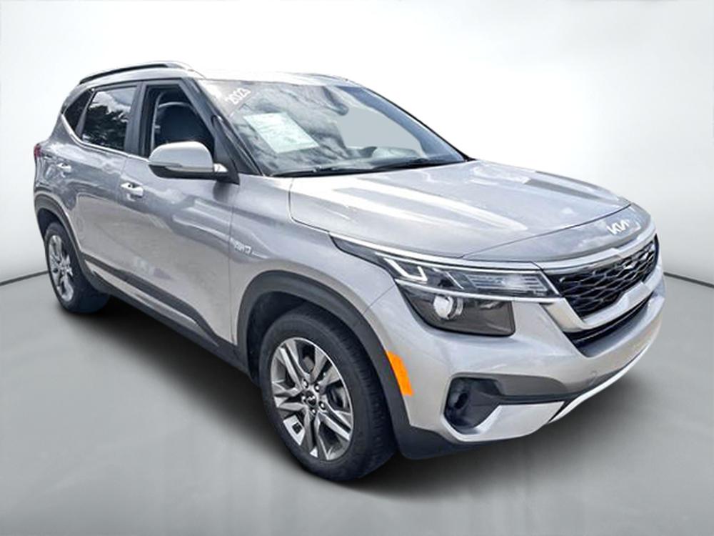Kia Seltos EX