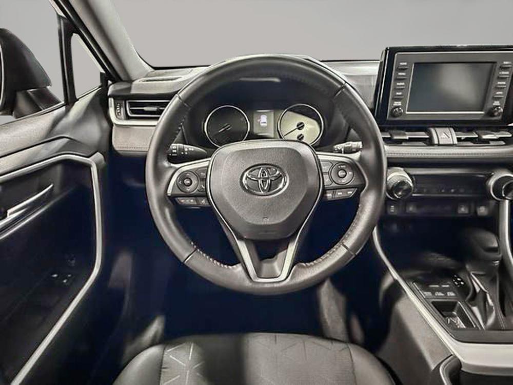 Toyota RAV4 xle 2021 d&rsquo;occasion à vendre - 19