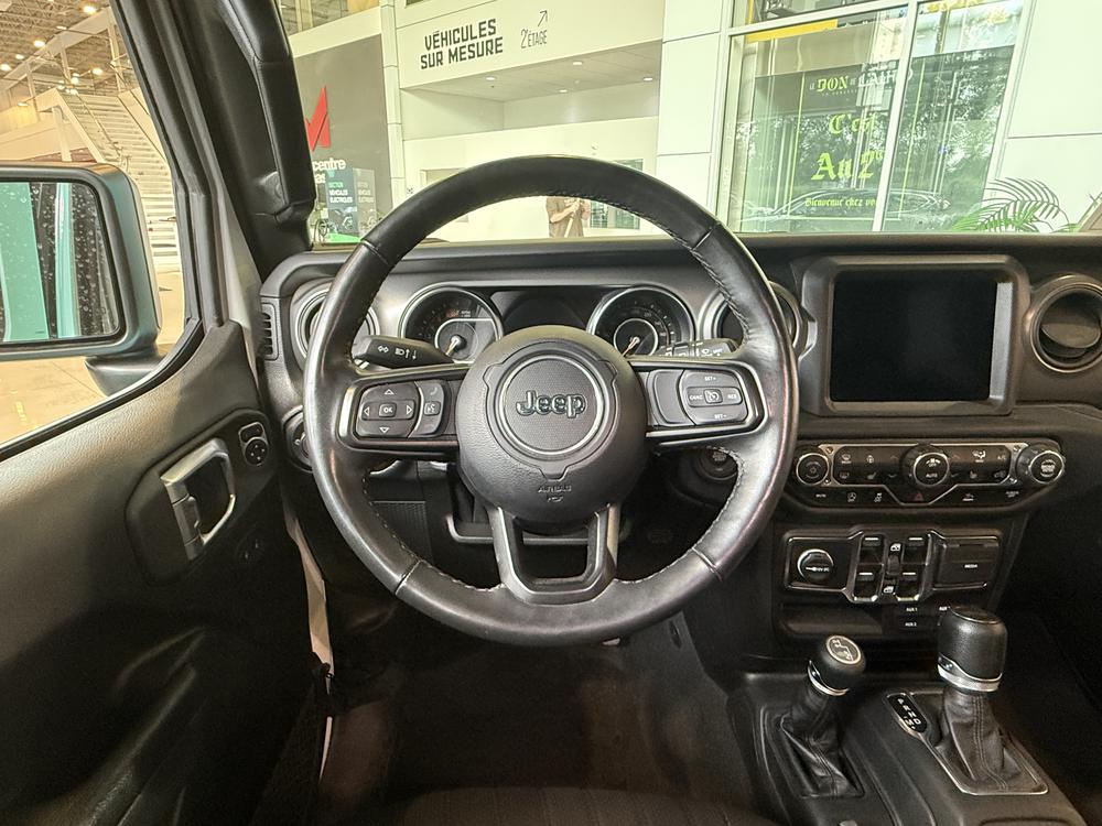 Jeep Wrangler 2023 Blanc usage à vendre Jeep Wrangler 2023 Blanc usage à vendre
