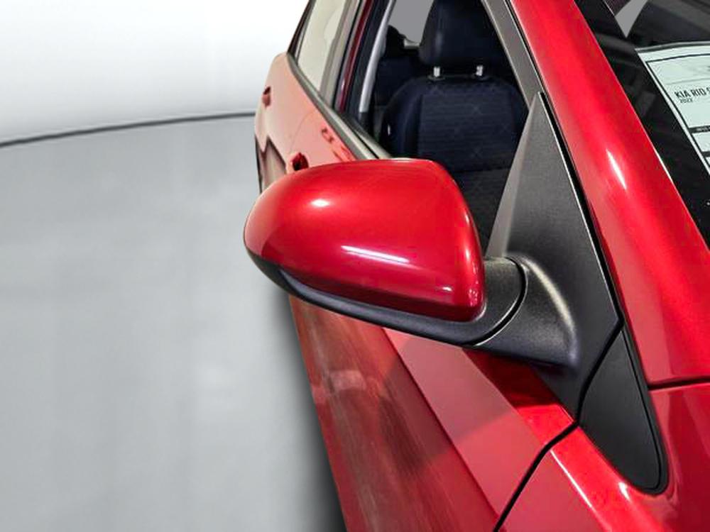Kia Rio 5 portes 2022 Rouge usage à vendre Kia Rio 5 portes 2022 Rouge usage à vendre