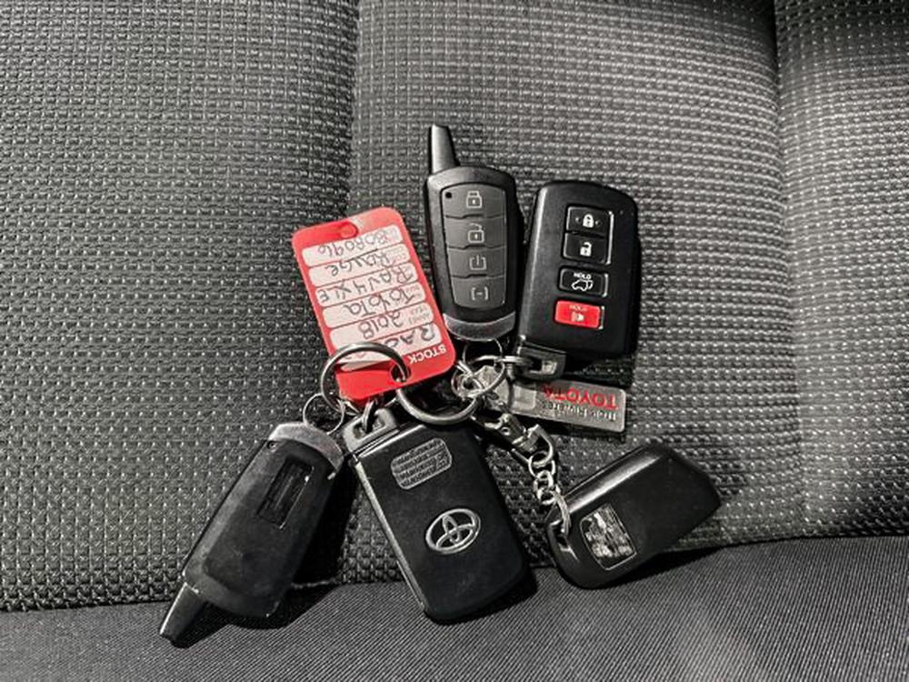 Toyota RAV4 xle 2018 d&rsquo;occasion à vendre - 32