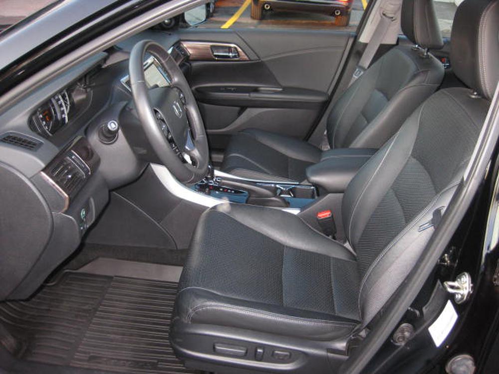 Honda Accord Sedan 2017 Noir usage à vendre Honda Accord Sedan 2017 Noir usage à vendre