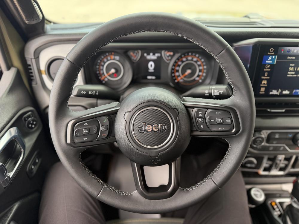 Jeep Gladiator Sport s 2026 d&rsquo;occasion à vendre - 13