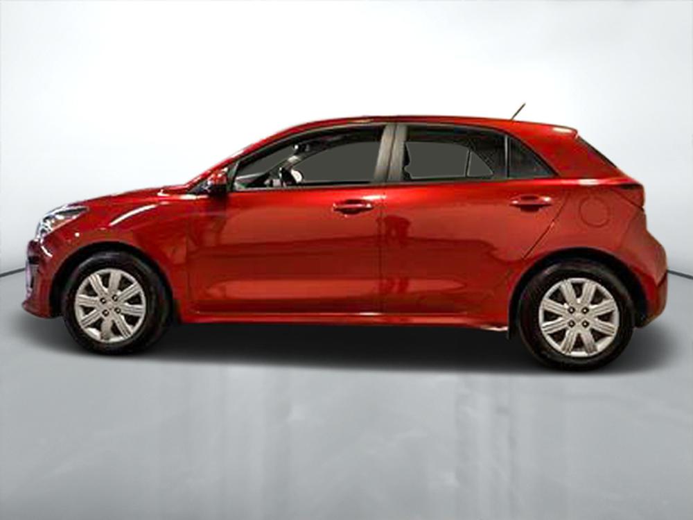 Kia Rio 5 portes 2022 Rouge usage à vendre Kia Rio 5 portes 2022 Rouge usage à vendre