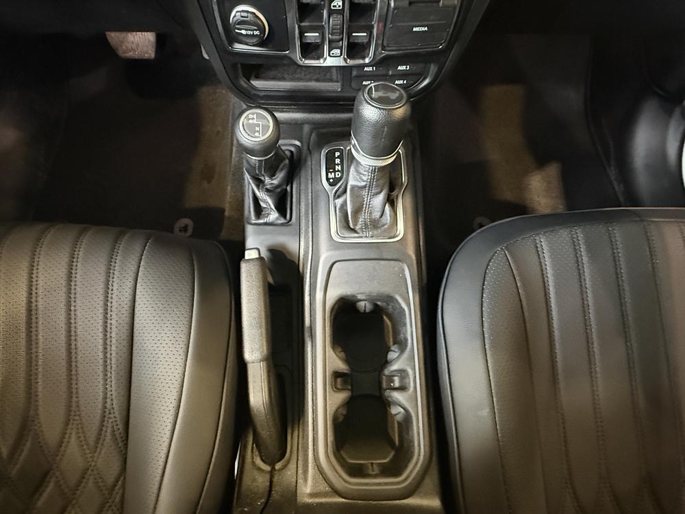 Jeep Wrangler 2023 Blanc usage à vendre Jeep Wrangler 2023 Blanc usage à vendre