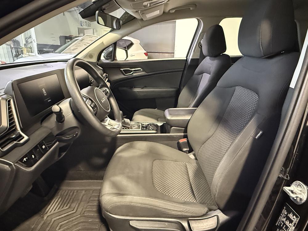 Kia Sportage LX 2023 d&rsquo;occasion à vendre - 16