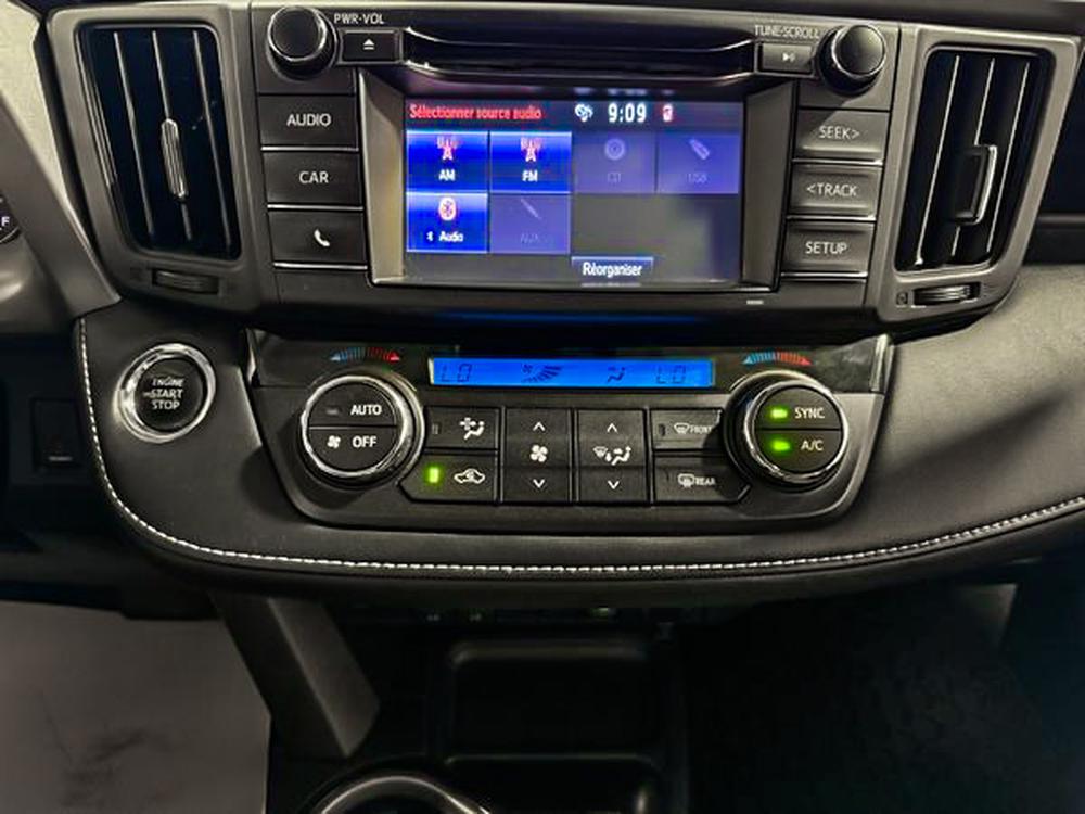 Toyota RAV4 xle 2018 d&rsquo;occasion à vendre - 27