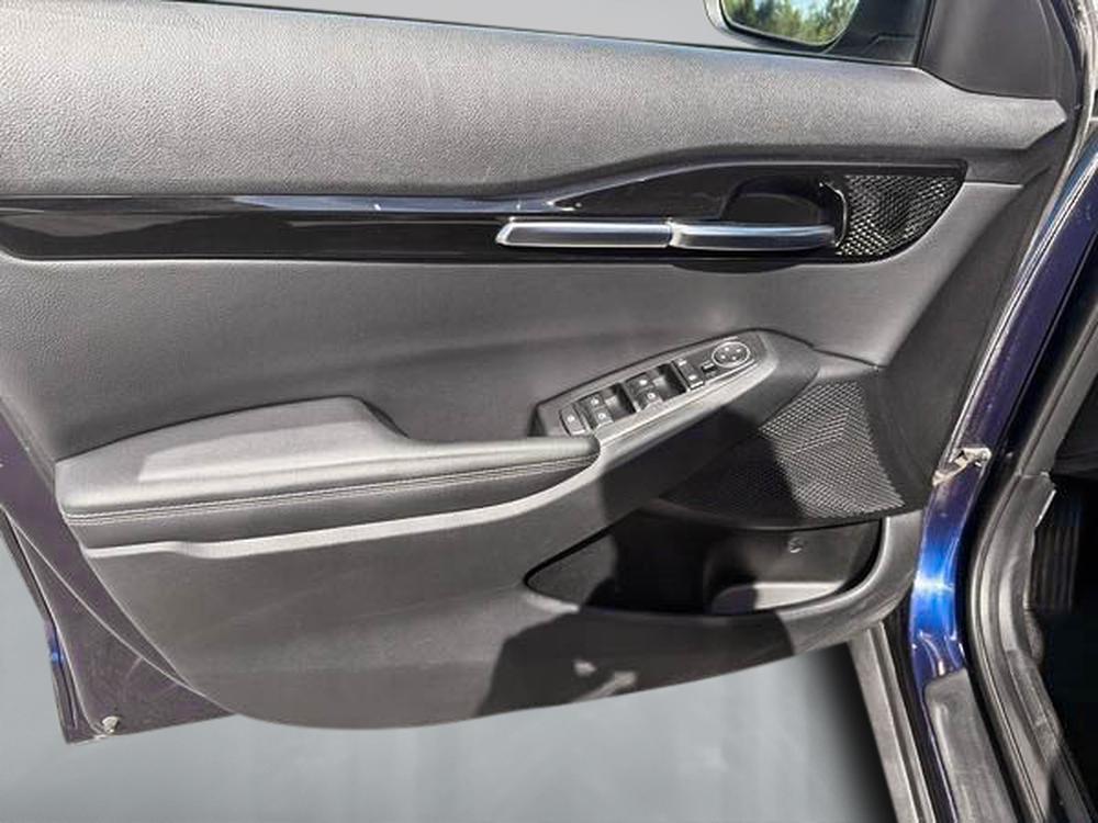 Kia Seltos 2024 Bleu usage à vendre Kia Seltos 2024 Bleu usage à vendre