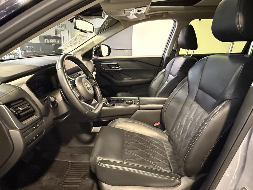 Nissan Rogue Platinum 2024 d&rsquo;occasion à vendre - 18