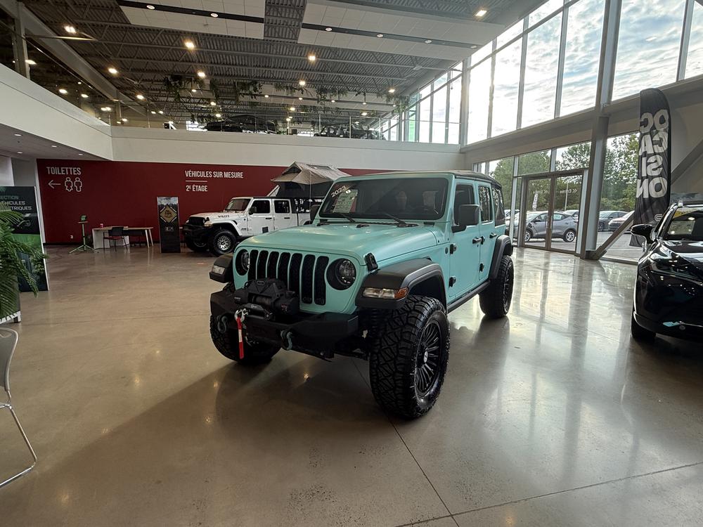 Jeep Wrangler 2023 Blanc usage à vendre Jeep Wrangler 2023 Blanc usage à vendre