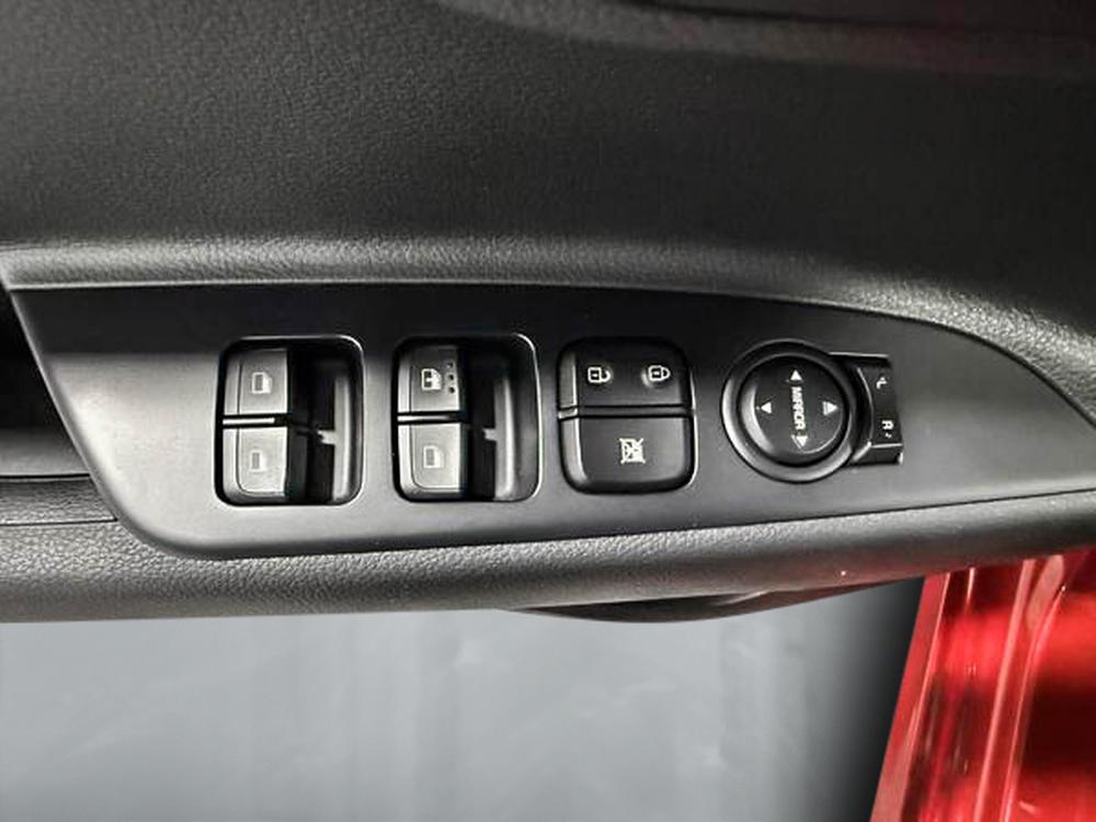 Kia Rio 5 portes 2022 Rouge usage à vendre Kia Rio 5 portes 2022 Rouge usage à vendre