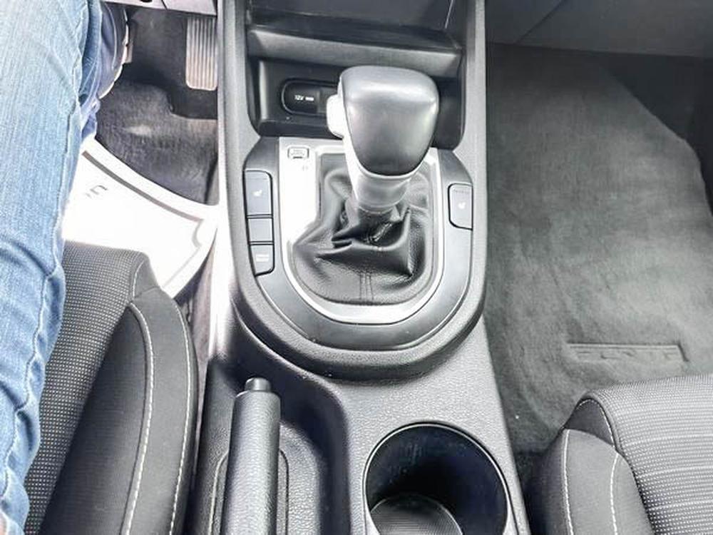 Kia Forte LX 2020 d&rsquo;occasion à vendre - 22