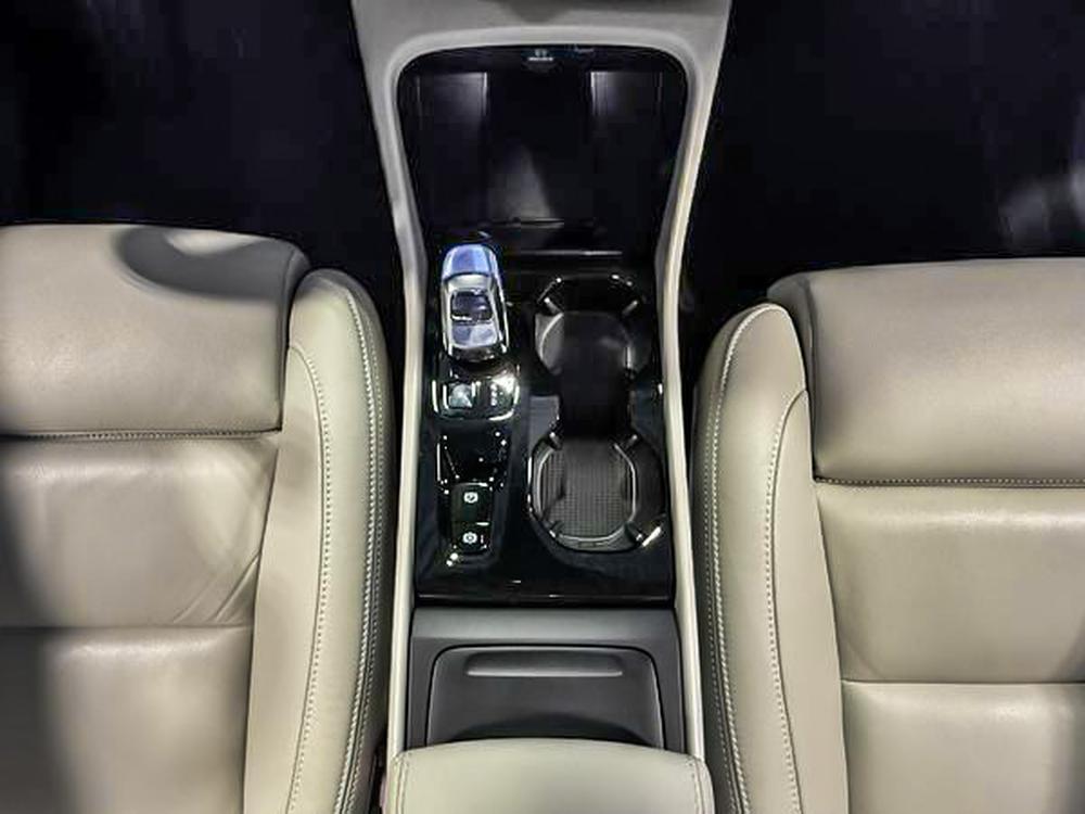 Volvo XC40 B5 PLUS DARK THEME 2026 d&rsquo;occasion à vendre - 29