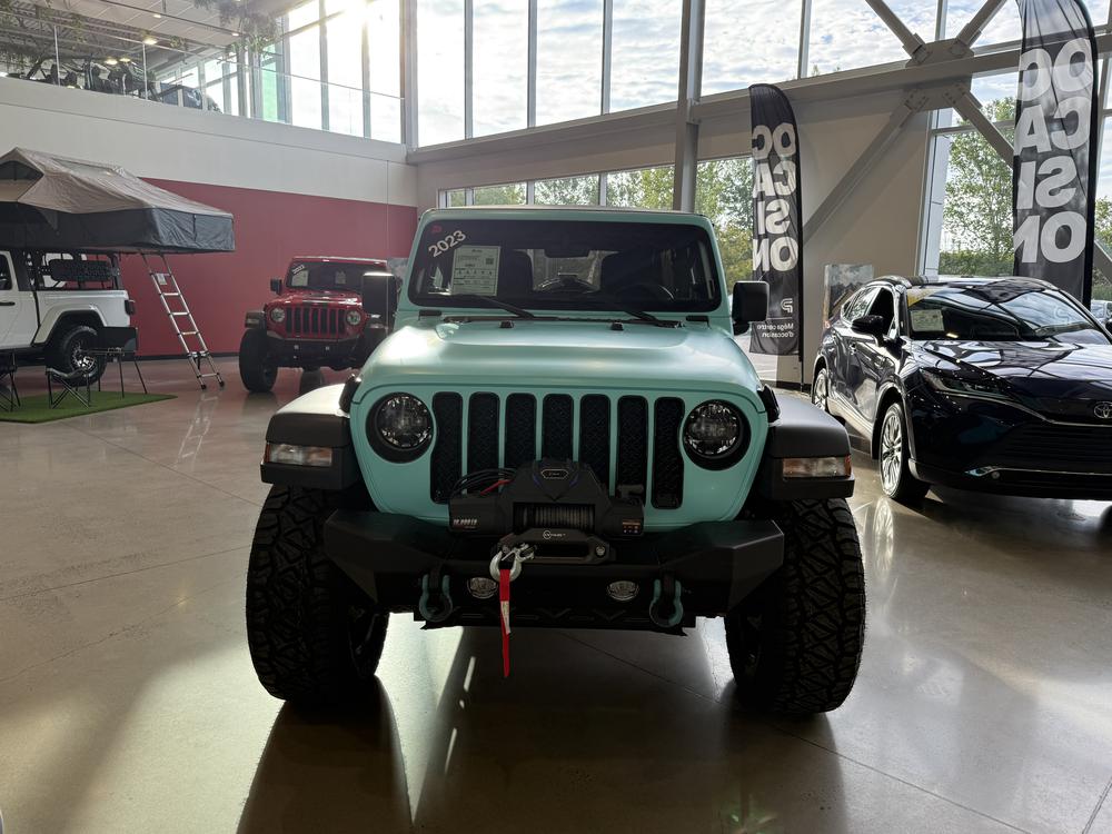 Jeep Wrangler 2023 Blanc usage à vendre Jeep Wrangler 2023 Blanc usage à vendre