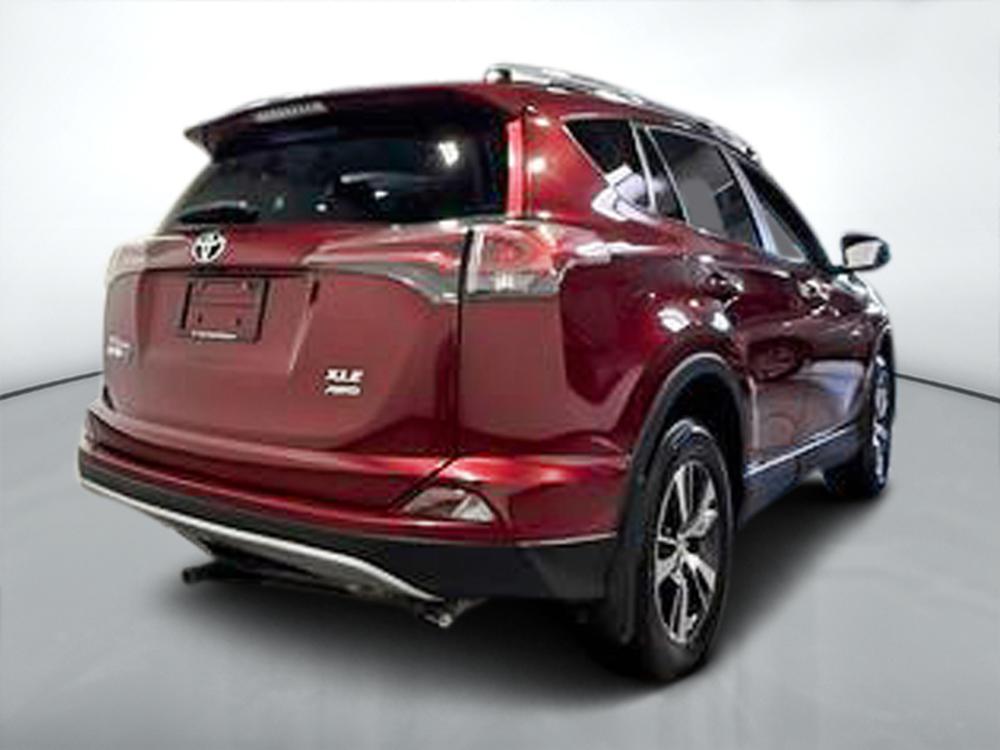 Toyota RAV4 xle 2018 d&rsquo;occasion à vendre - 3