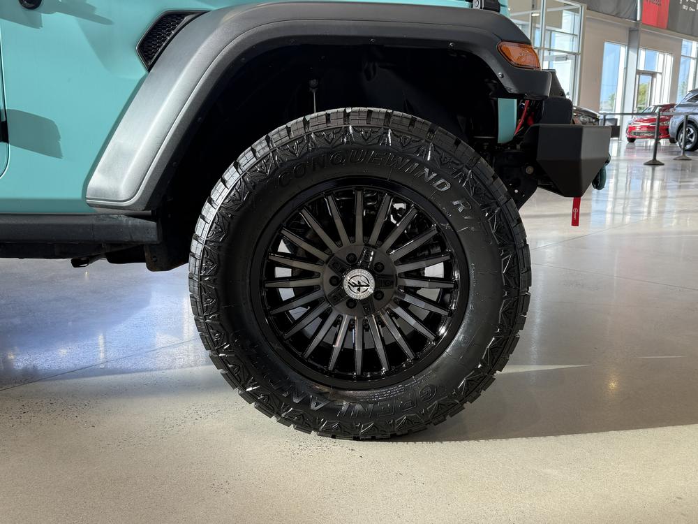Jeep Wrangler 2023 Blanc usage à vendre Jeep Wrangler 2023 Blanc usage à vendre