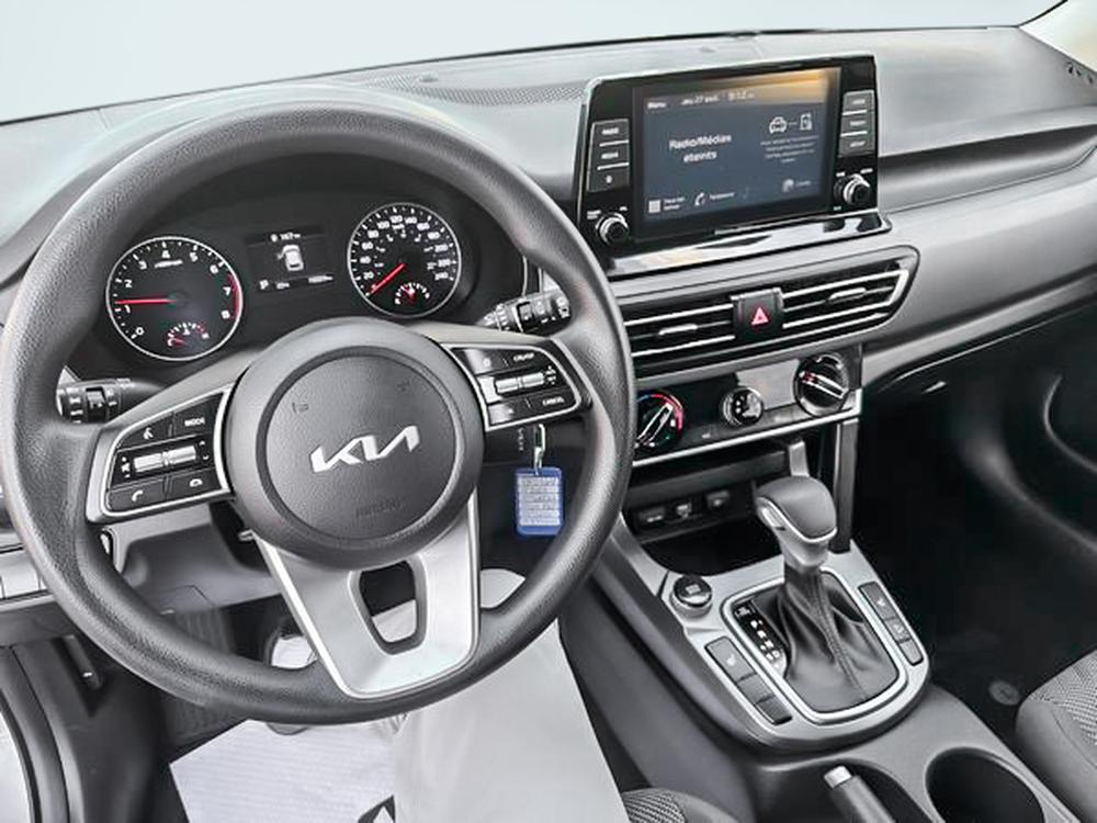 Kia Seltos LX FWD 2023 d&rsquo;occasion à vendre - 31