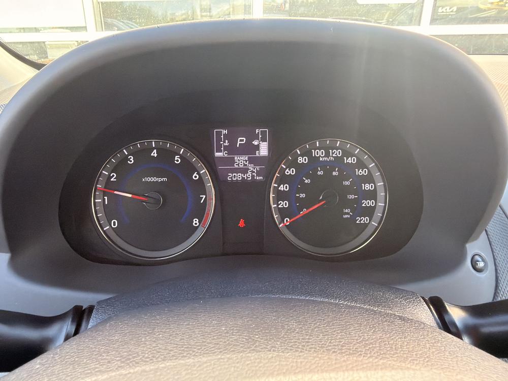 Hyundai Accent SE 2016 à vendre à Trois-Rivières - 23