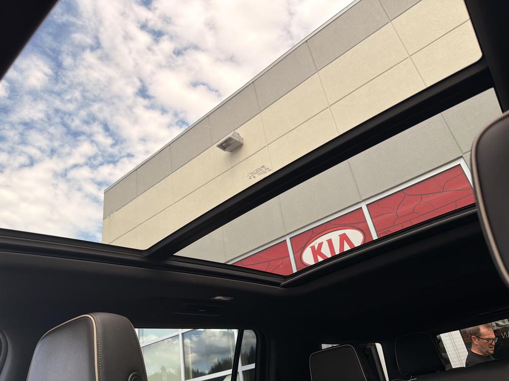 GMC Yukon XL SLT 2023 d&rsquo;occasion à vendre - 33