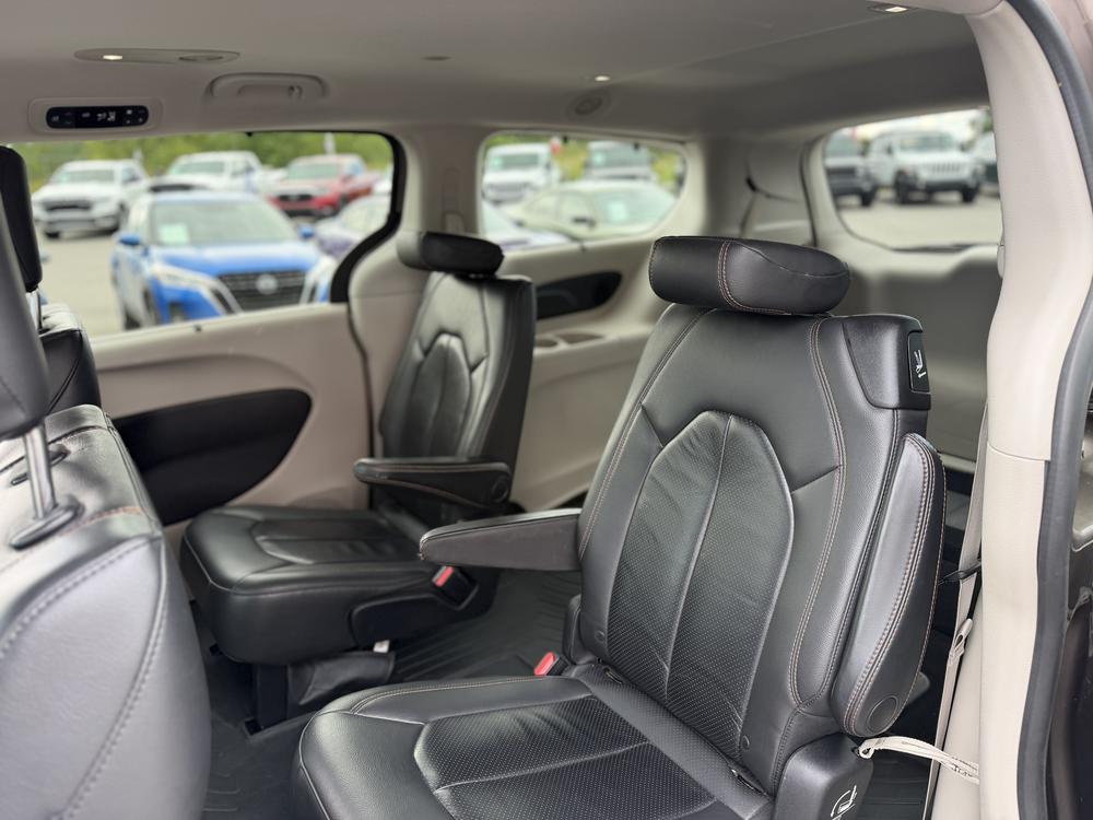 Chrysler Pacifica Touring 2017 d&rsquo;occasion à vendre - 9