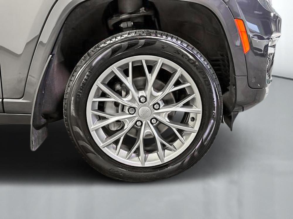 Jeep Grand Cherokee SUMMIT 4X4 2023 d&rsquo;occasion à vendre - 13