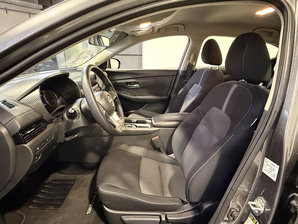 Nissan Sentra 2025 Gris usage à vendre Nissan Sentra 2025 Gris usage à vendre